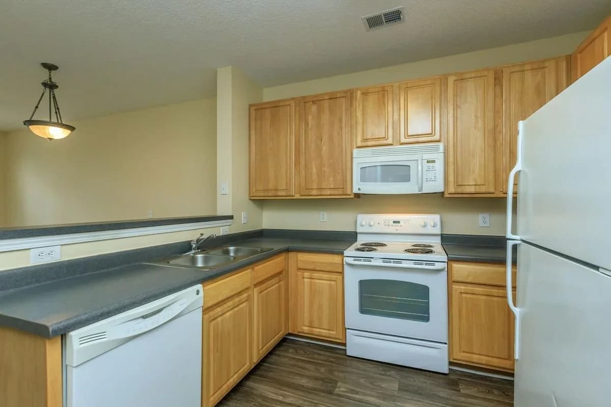 heritage-station-senior-kitchen-1.webp